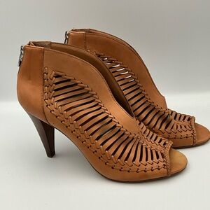 Vince Camuto Booties Size 10 Peep-Toe Heeled Woven Leather Design